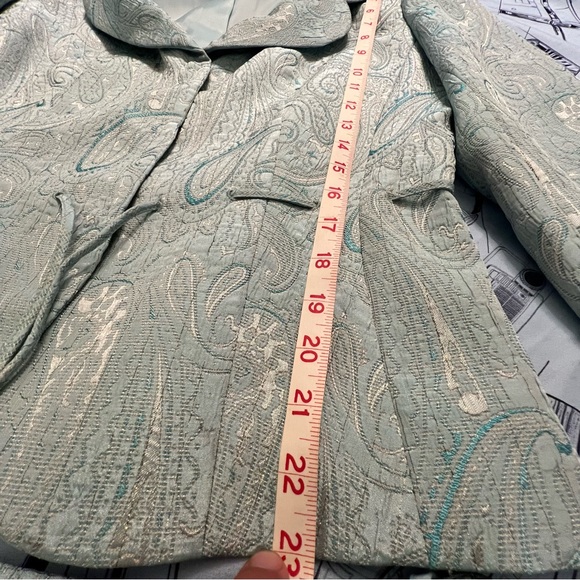 Jones New York Suit - Light Blue Paisley Suit Jacket and Skirt - Size 12 - Picture 12 of 15